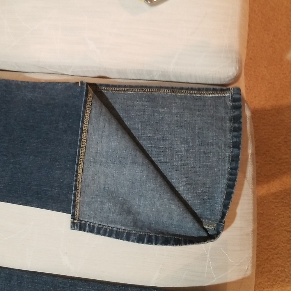 Jeans - Picture 4 of 9